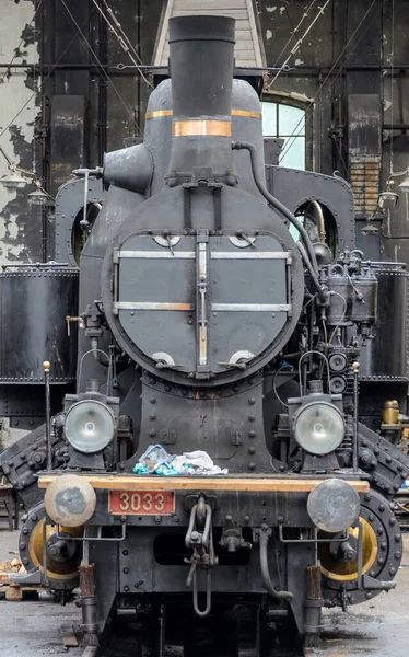 Vorderansicht Einer Restaurierten Alten Dampflokomotive Österreich — Stockfoto