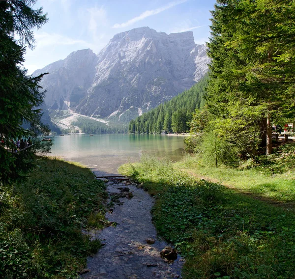 Vista Desde Entrada Través Del Lago Prags Montaña Seekofel Tirol — Foto de Stock