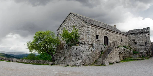 Vista Panorâmica Tabor Monrupino Com Antiga Casa Paroquial Itália — Fotografia de Stock