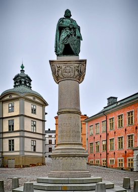 Stockholm 'ün kurucusu Birger Jarl' ın Birger Jarls Torg 'daki heykeli Riddarholm Kilisesi, İsveç
