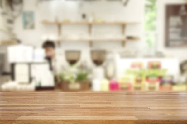 木製空し テーブル上に棚とウィンドウ 製品の表示 コーヒー ショップの抽象的な背景をぼかした写真製品モンタージュの準備 — ストック写真