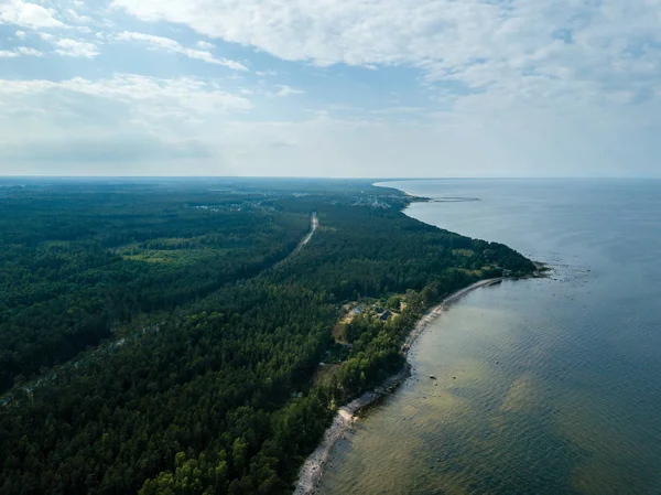 Drone Kép Légi Felvétel Balti Tenger Partján Sziklák Szárazföldi Víz — Stock Fotó