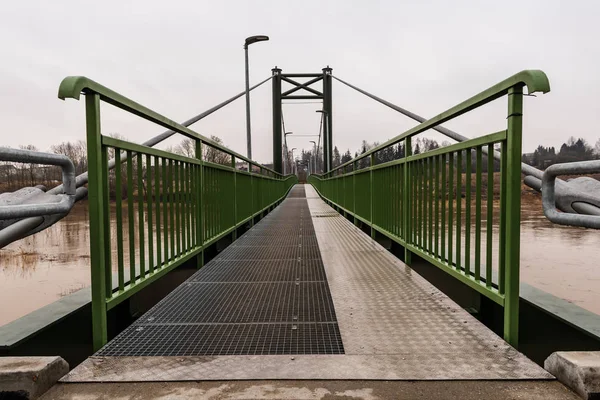 Детали Металлического Пешеходного Моста Городе Бауска Латвия Абстрактная Текстура Линии — стоковое фото