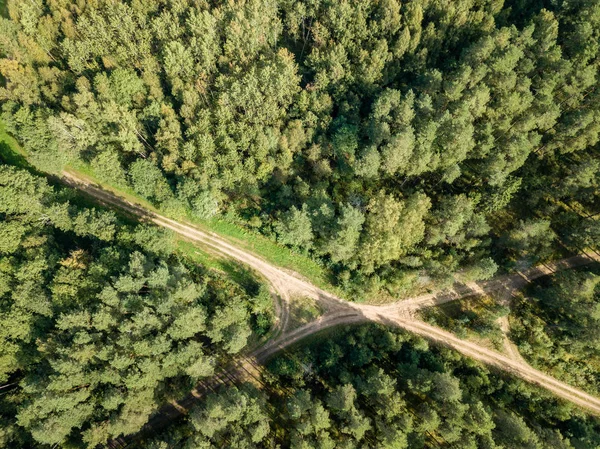 Imagem Drone Vista Aérea Estrada Cascalho Rural Floresta Verde Árvores — Fotografia de Stock