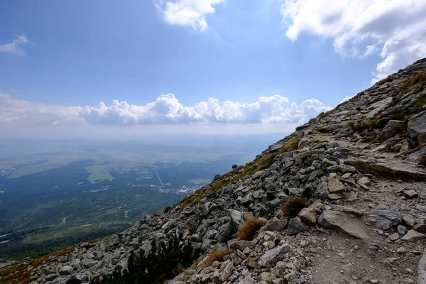 Rocky Ostré Vrcholky Hor Tatrách Slovensku Mraky Mlha Shora Dešťové — Stock fotografie