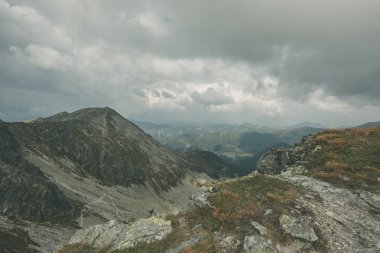 Slovakya'daki Tatra Dağları'nda yürüyüş iz