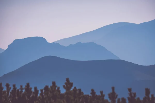 Західні Гірських Вершин Карпатських Осені Охоплює Туман Або Хмари — стокове фото