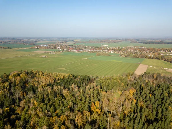 Flygfoto Över Landsbygden Med Byn Åkrar Och Skog Höst Med — Stockfoto