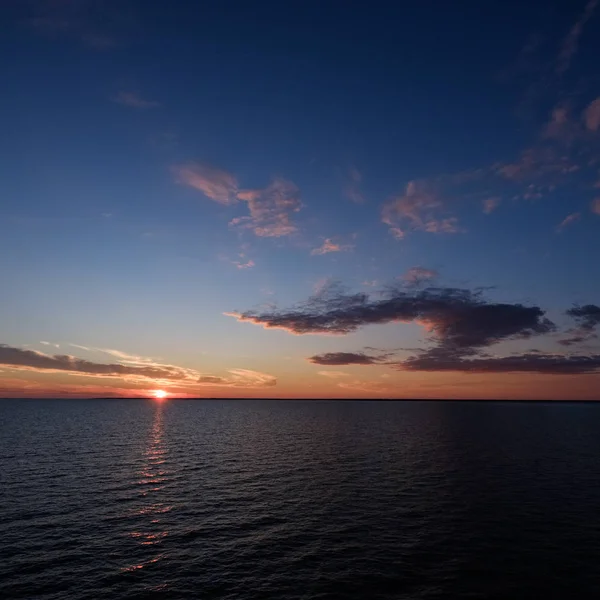 Farbenfroher Dramatischer Sonnenaufgang Meer Blick Von Der Fähre Ostsee Sommer — Stockfoto
