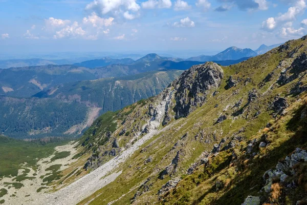 Góry Skaliste Szczyty Szlaki Jesienią Tatry Słowackie Karpaty Zachodnie Błękitne — Zdjęcie stockowe