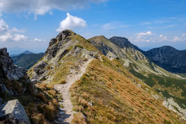 Rocky Mountain Toppar Med Vandringsleder Höst Slovakiska Tatra Västra Karpaterna — Stockfoto