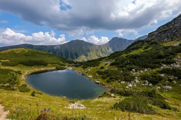 Panoramatický Pohled Horské Jezero Pozdním Létě Slovenských Karpatech Tatra Odrazy — Stock fotografie