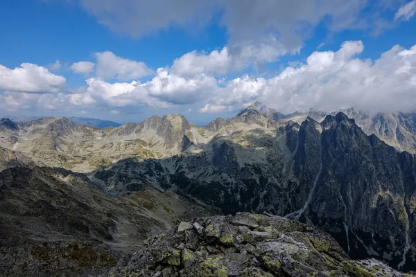 Sentier Randonnée Rocheux Pour Les Touristes Dans Les Montagnes Carpates — Photo