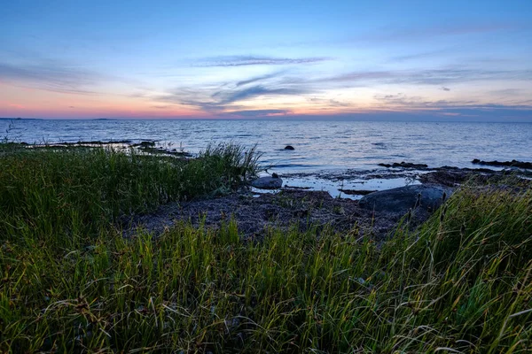 Vakker Solnedgang Det Baltiske Hav Med Rolig Vann Solrefleksjoner Estland – stockfoto