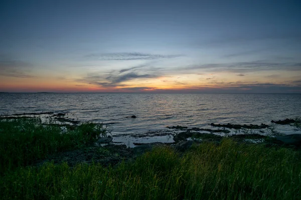 Piękny Zachód Słońca Nad Morzem Bałtyckim Spokojne Wody Słońca Refleksje — Zdjęcie stockowe