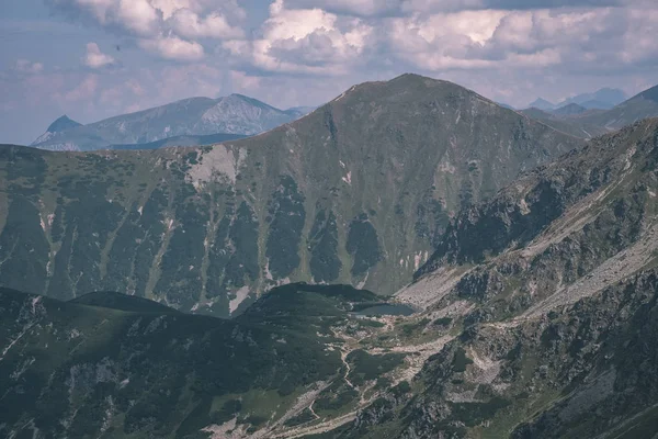 Cumbres Rocosas Montaña Con Rutas Senderismo Otoño Eslovaco Tatra Cárpatos — Foto de Stock