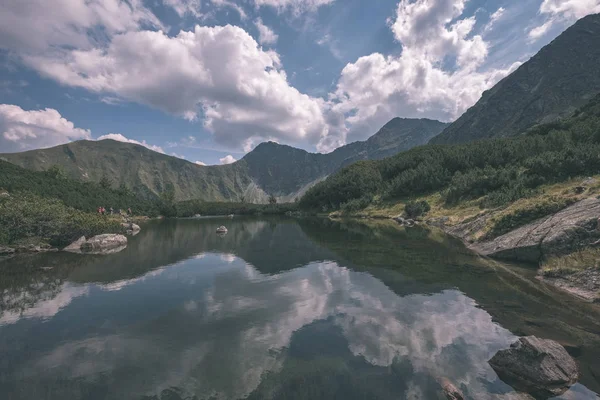 Prachtige Berg Panorama Uitzicht Het Meer Nazomer Slowaakse Karpaten Tatra — Stockfoto