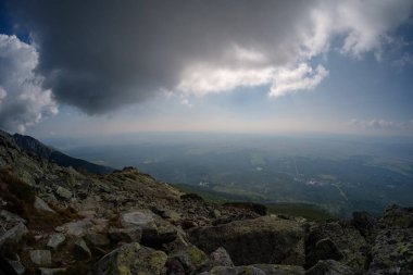 açık gün Batı Karpat Dağları. Tatra yürüyüş parkurları