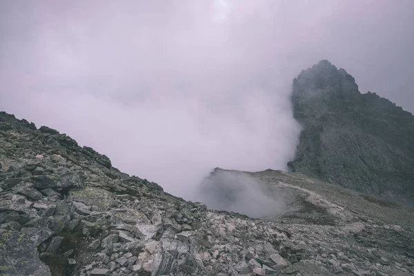 Beautiful Peak Rysy Mountain Covered Mist Autumn Ascent Rocky Hiking — Stock Photo, Image