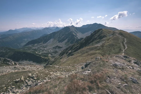 Vackra Klippiga Berg Toppar Med Vandringsleder Höst Slovakiska Tatra Västra — Stockfoto