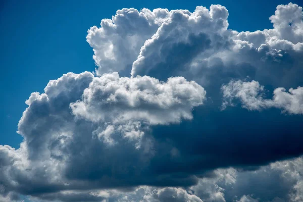 Hermoso Cielo Nublado Azul —  Fotos de Stock