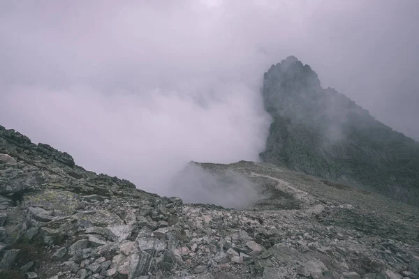Beautiful Peak Rysy Mountain Covered Mist Autumn Ascent Rocky Hiking — Stock Photo, Image