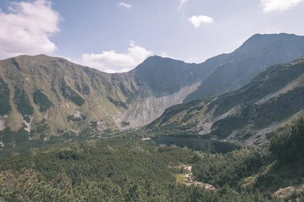 Prachtige Berg Panorama Uitzicht Het Meer Nazomer Slowaakse Karpaten Tatra — Stockfoto
