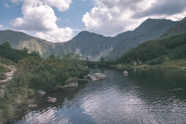 Nádherné Horské Panorama Výhledem Jezero Pozdním Létě Slovenských Karpat Tatra — Stock fotografie