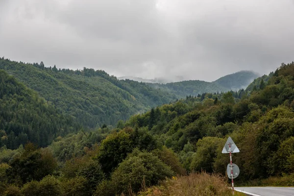 Giornata Nebbiosa Slovacca Tatra Montagne Con Foreste Autunno Giornata Umida — Foto Stock