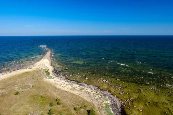 Vue Plage Mer Avec Des Rochers Sur Côte — Photo