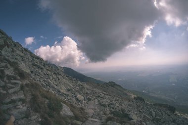 Batı Karpat Dağları bulutlu gün Tatra yürüyüş rotaları