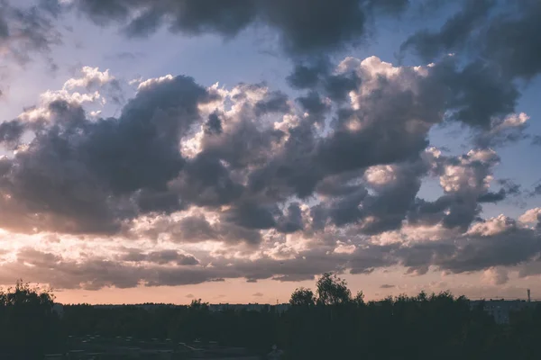 Nuages Orageux Formant Sur Campagne Les Champs Avec Des Routes — Photo