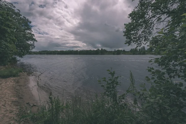 Calm Summer Day View Lake Clean Water Water Grass Bents — Stock Photo, Image