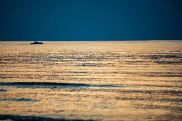 Calm Blue Sunset Clear Water Baltic Sea Minimalistic Image Straight — Stock Photo, Image