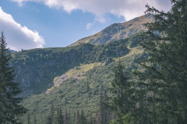 Batı Karpat Dağları açık gün Tatra yürüyüş rotaları