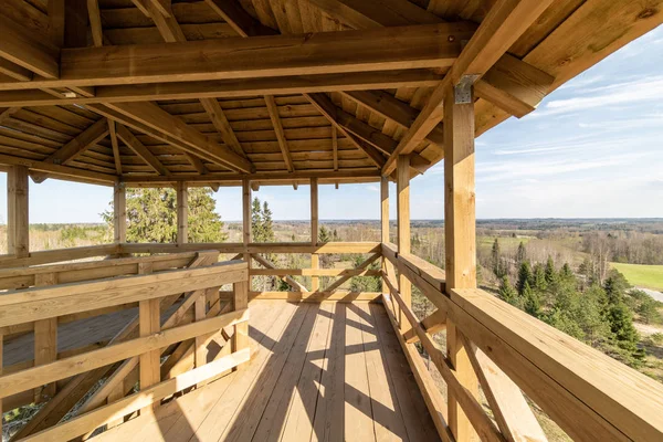 eski ahşap kırsal ev mimarisi detayları ve inşaat elemanları