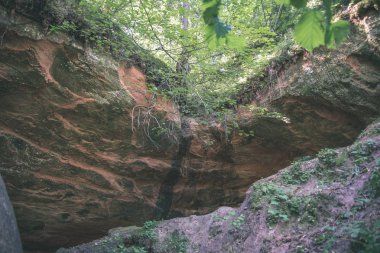 kumtaşı cliff nehir Amata Letonya yakınındaki dokusuna