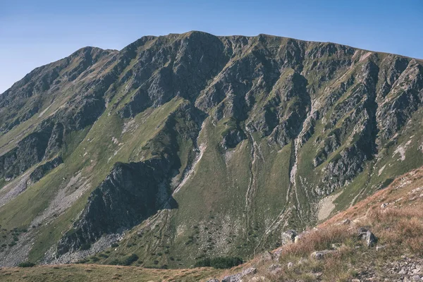 Vista Delle Bellissime Montagne Rocciose Dei Tatra Estate Sotto Cielo — Foto Stock