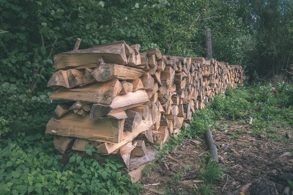 Heap Wooden Beams Summer Backyard — Stock Photo, Image