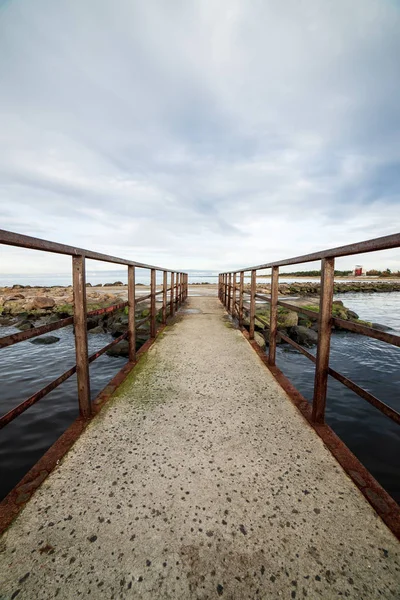 Old Rusty Metal Pier Calm Sea — Stock Photo, Image