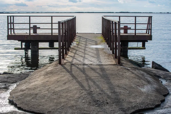 Old Rusty Metal Pier Calm Sea — Stock Photo, Image