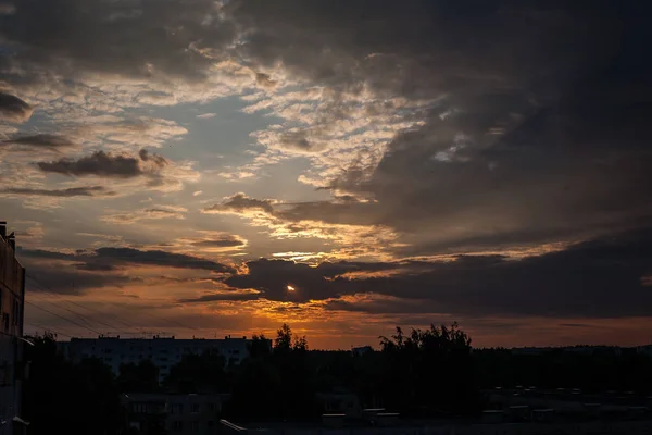 Beautiful Dramatic Sky Sunset Rooftops — Stock Photo, Image