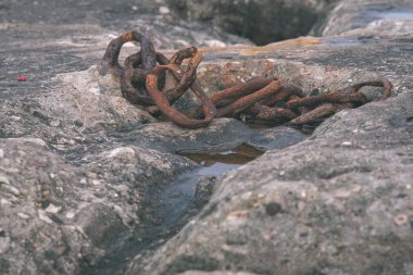 bağlantı noktası eski paslı metal köprü görünümünü kapat