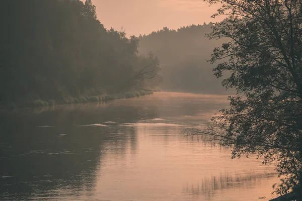 Vue Panoramique Sur Magnifique Coucher Soleil Sur Rivière Gauja Lettonie — Photo