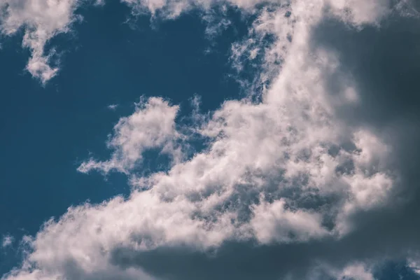 Marco Completo Nubes Cielo Azul Como Fondo — Foto de Stock