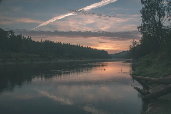 Schilderachtig Uitzicht Prachtige Zonsondergang Rivier Gauja Letland — Stockfoto