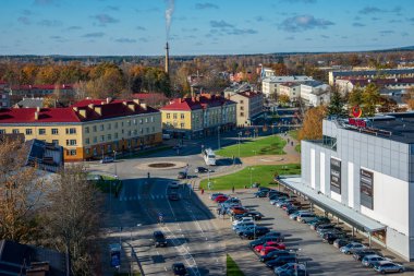 güzel şehir Valmiera Letonya havadan görünümü