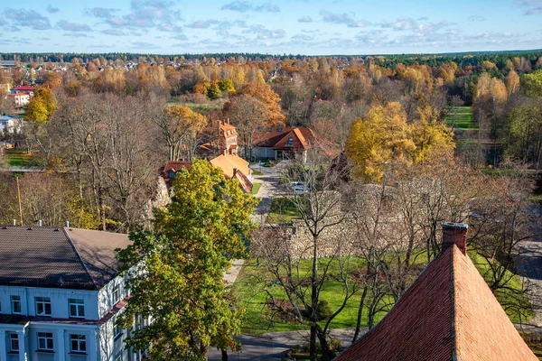 Vista Aérea Bela Cidade Valmiera Letónia — Fotografia de Stock