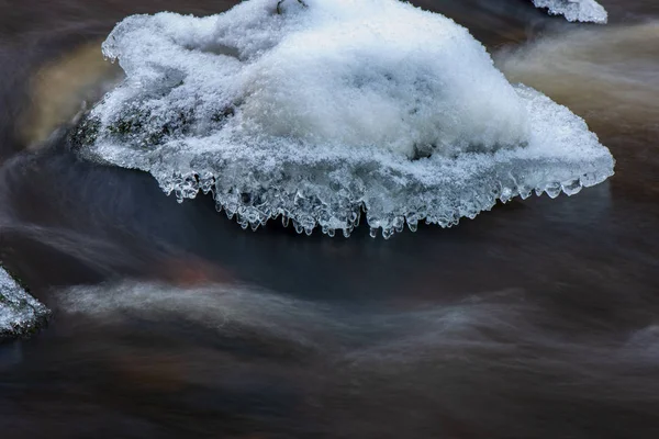 Vista Panorâmica Floresta Rio Amata Inverno Letónia — Fotografia de Stock