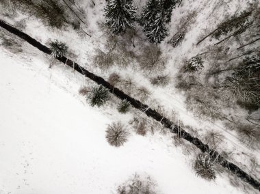 ülke küçük nehir satırlarında alan kış